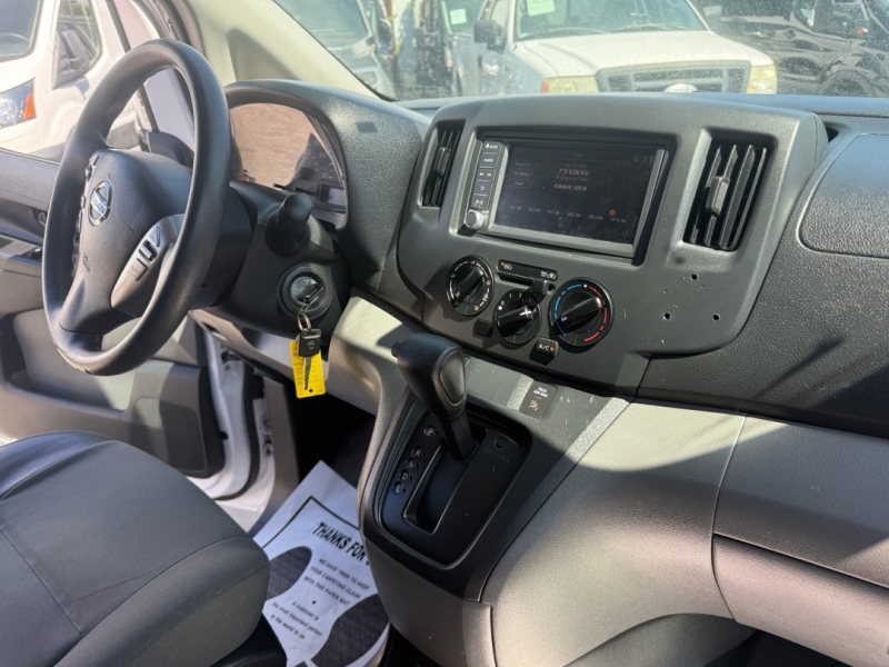 2021 Nissan NV200 SV photo 13