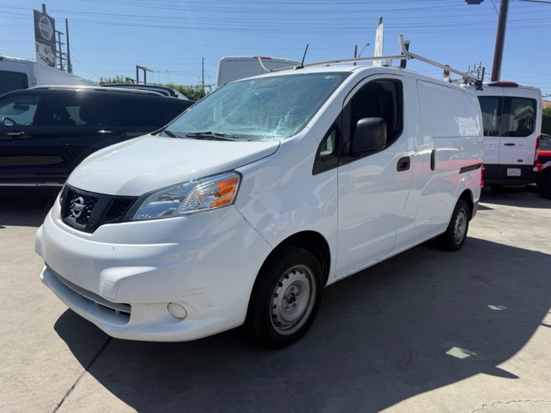 2021 Nissan NV200 SV photo 2