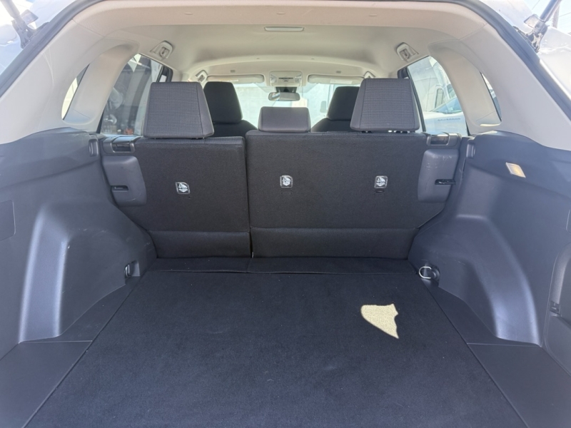 2025 Toyota RAV4 Hybrid LE photo 16