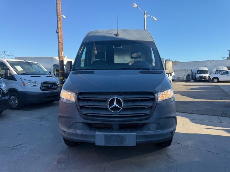 2019 Mercedes Benz Sprinter 2500 photo 2