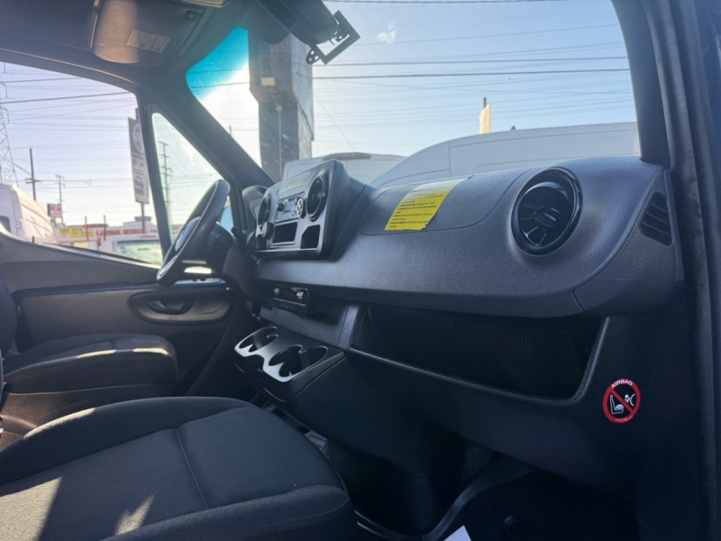 2019 Mercedes Benz Sprinter 2500 photo 12