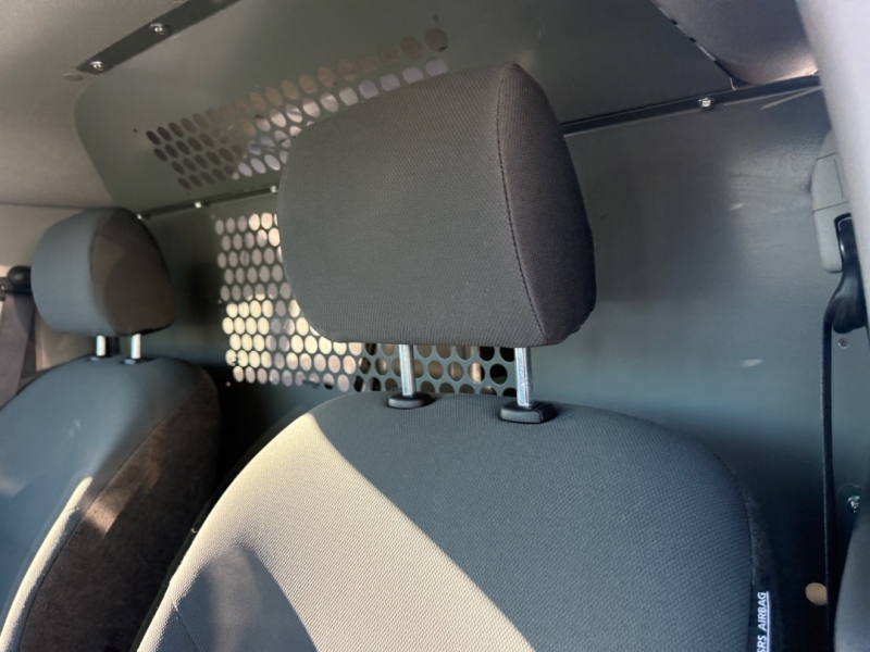 2020 Nissan NV200 S photo 16