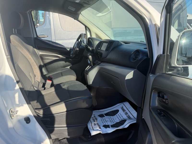 2020 Nissan NV200 S photo 7