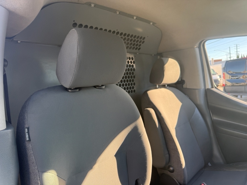 2015 Nissan NV200 S photo 8