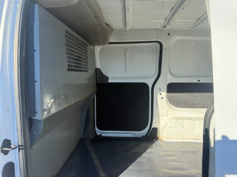 2015 Nissan NV200 S photo 13