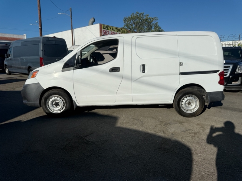 2015 Nissan NV200 S photo 4