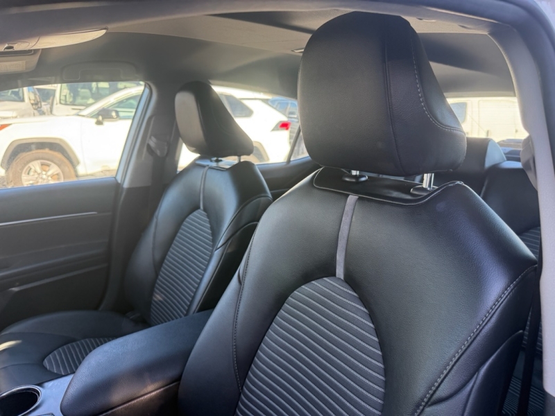2024 Toyota Camry SE photo 9