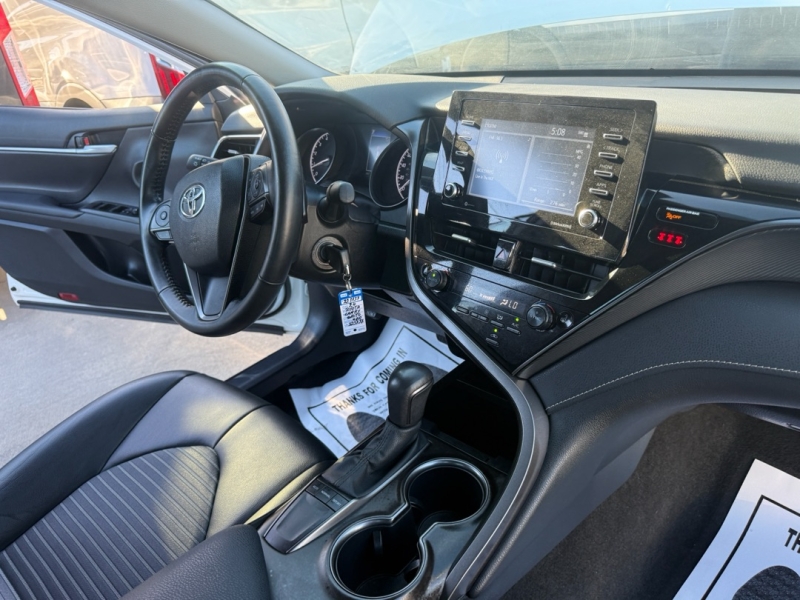 2024 Toyota Camry SE photo 19