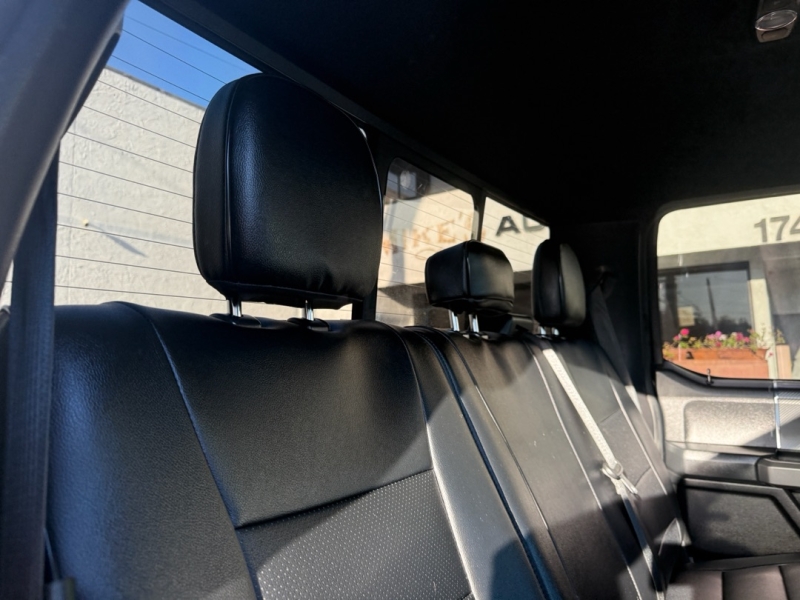 2018 Ford F-150 Lariat photo 12