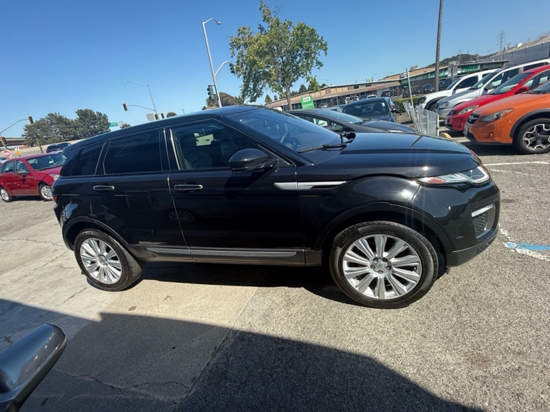 2017 Land Rover Range Rover Evoque HSE photo 4