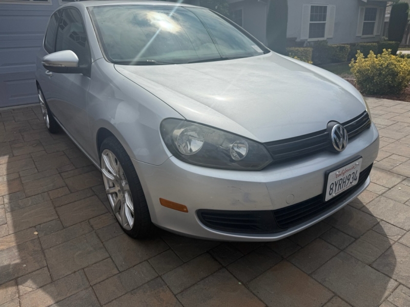 picture of 2011 Volkswagen Golf