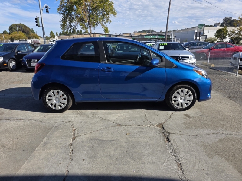 2015 Toyota Yaris L photo 4