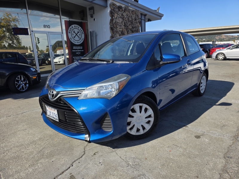 2015 Toyota Yaris L photo 2