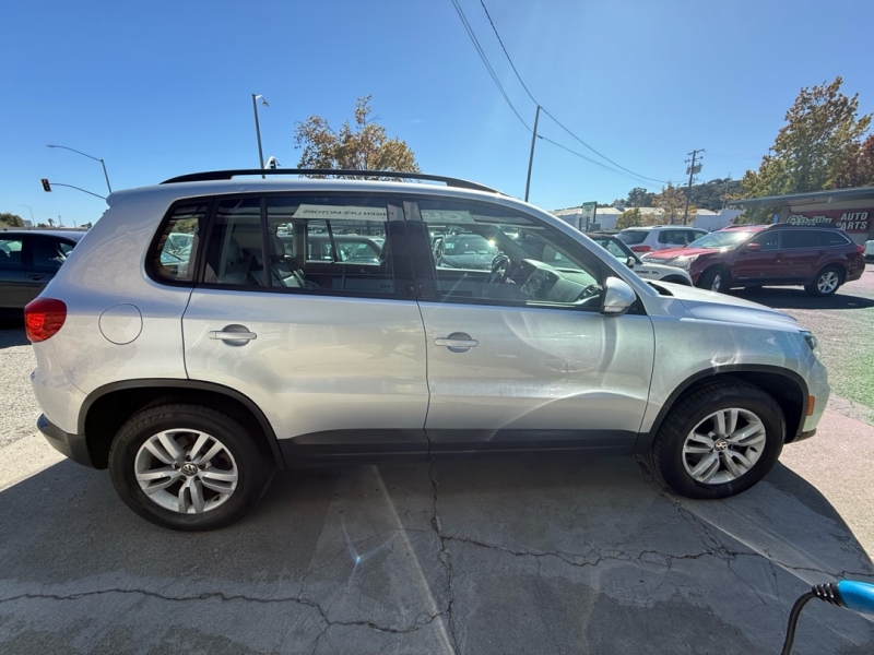 2017 Volkswagen Tiguan Limited S photo 4