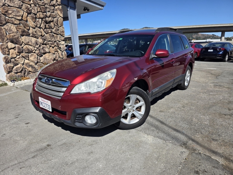 2013 Subaru Outback 3.6R Limited photo 2