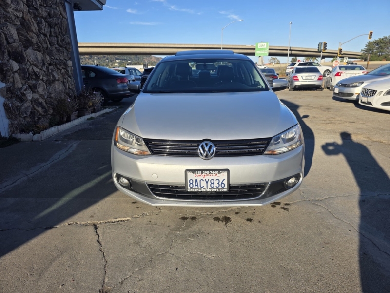 2014 Volkswagen Jetta SEL photo 2
