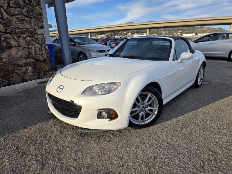 2014 Mazda MX-5 Miata Miata Sport photo 3