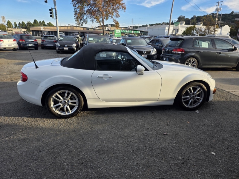 2014 Mazda MX-5 Miata Miata Sport photo 4