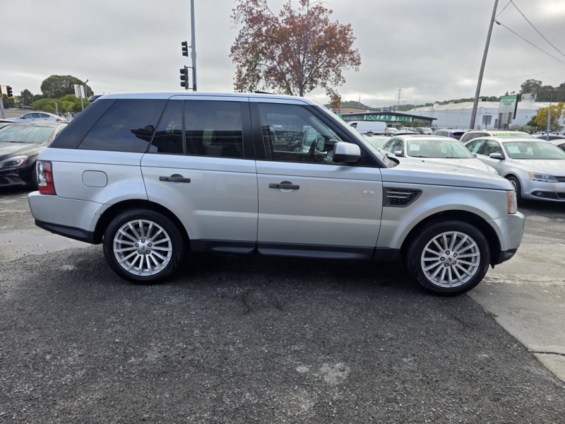 2011 Land Rover Range Rover Sport HSE photo 4