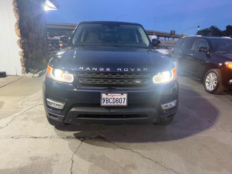 2015 Land Rover Range Rover Sport HSE photo 2