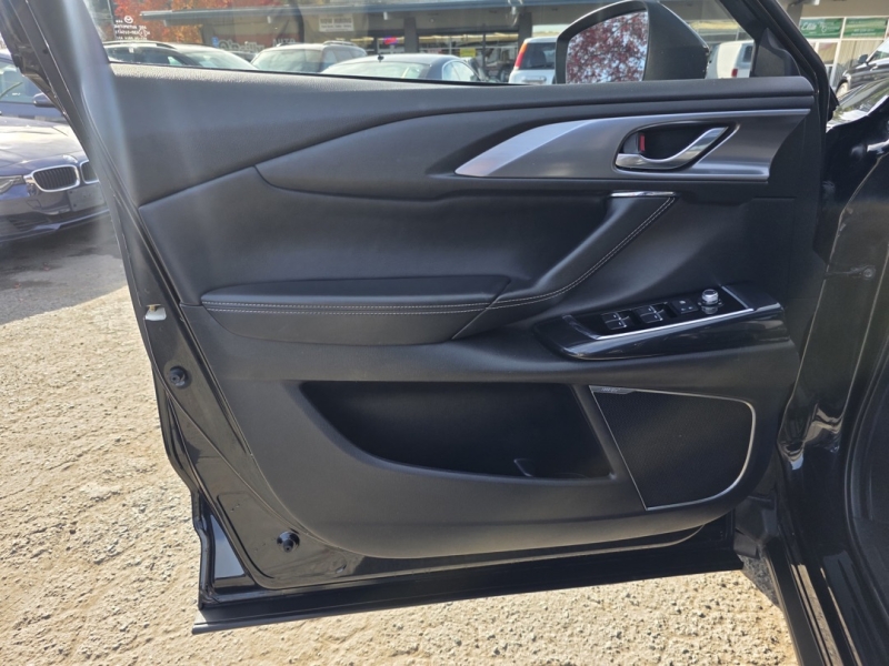 2020 Mazda CX-9 Grand Touring photo 2