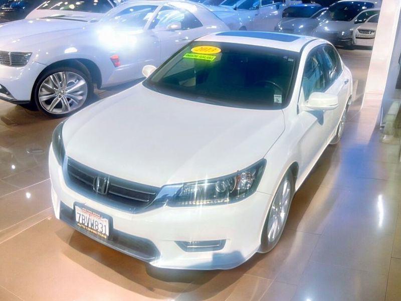 View vehicle photo 6