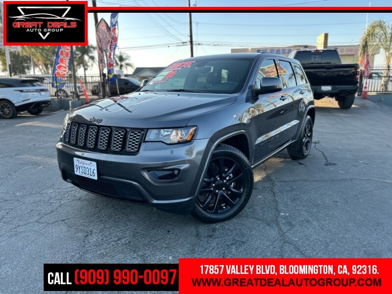 Gray 2018 Jeep Grand Cherokee Laredo SUV / Crossover 4X2 8-Speed Automatic