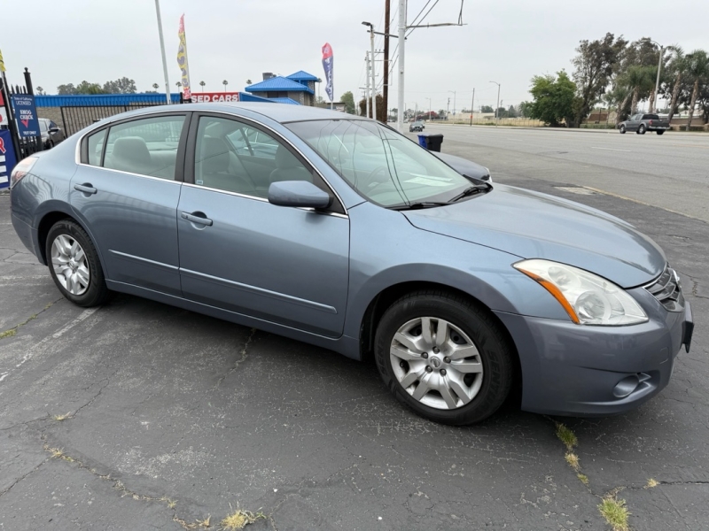 2012 Nissan Altima 2.5 photo 6