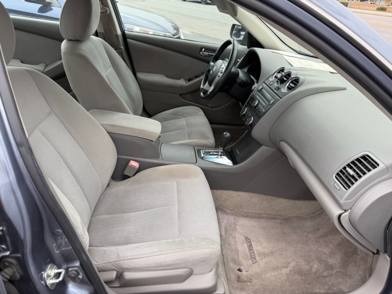 2012 Nissan Altima 2.5 photo 21
