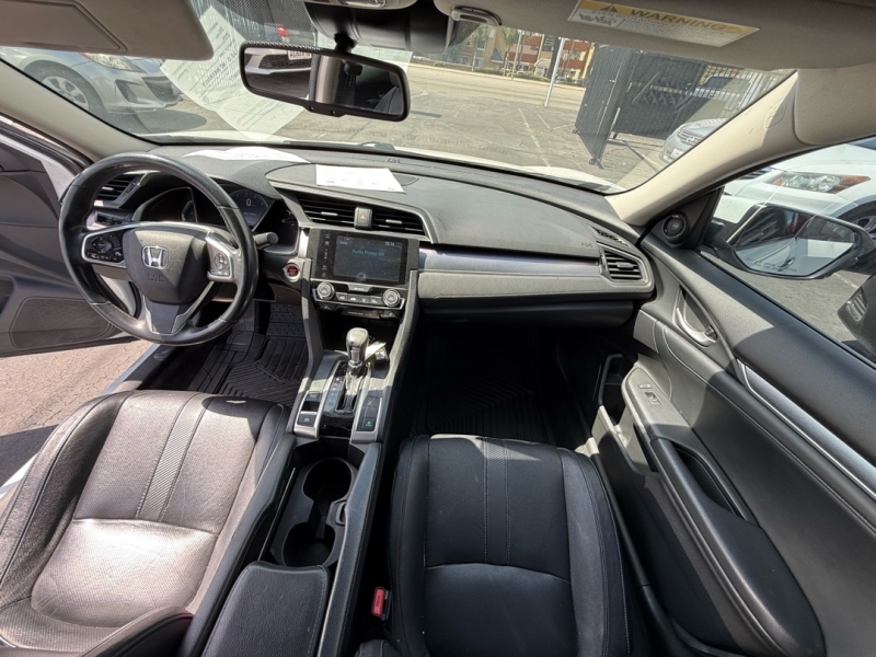 2016 Honda Civic Touring photo 20