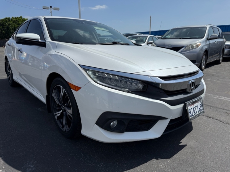2016 Honda Civic Touring photo 12
