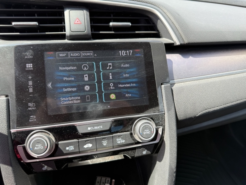 2016 Honda Civic Touring photo 25