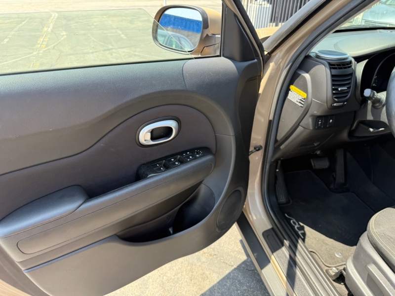 2015 Kia Soul photo 16