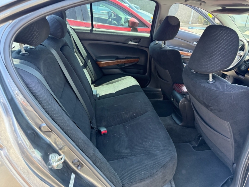 2012 Honda Accord EX photo 17