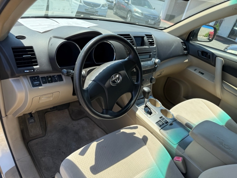 2009 Toyota Highlander Base photo 8