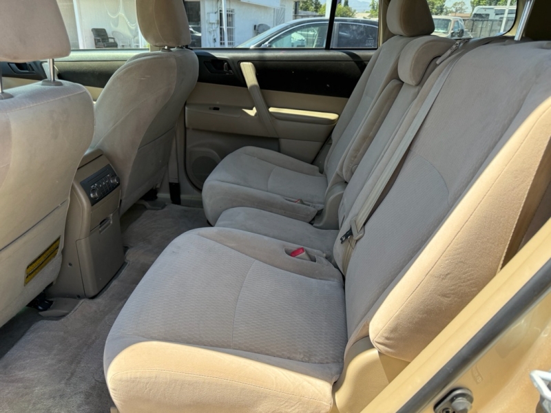2009 Toyota Highlander Base photo 9