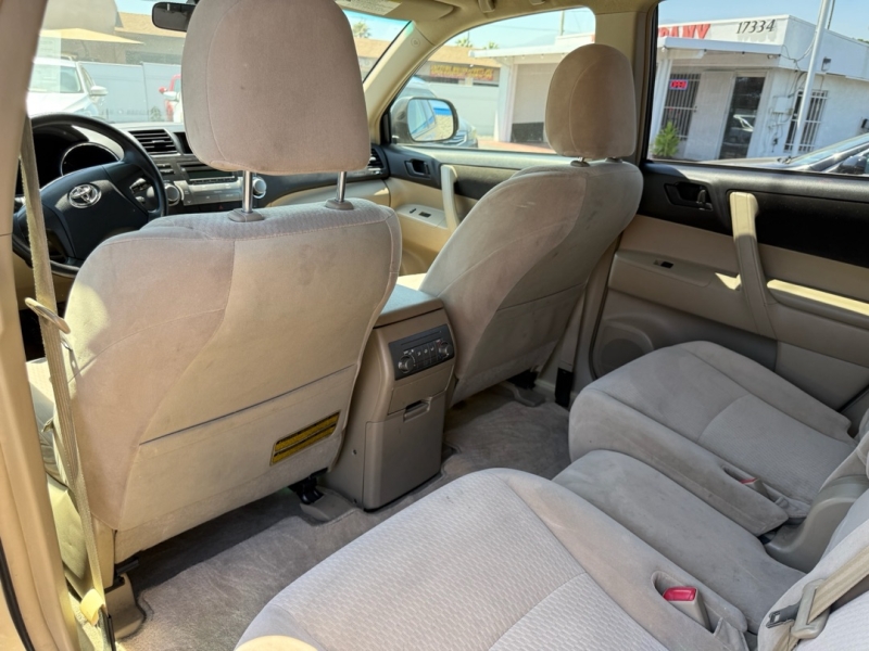 2009 Toyota Highlander Base photo 10