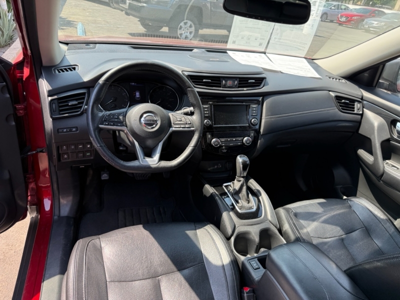 2018 Nissan Rogue SL photo 16