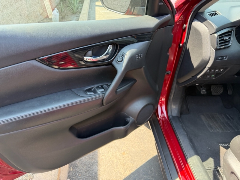 2018 Nissan Rogue SL photo 13
