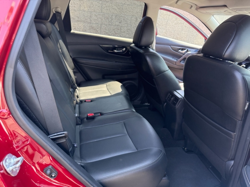2018 Nissan Rogue SL photo 20