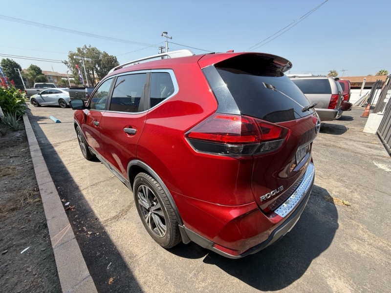 2018 Nissan Rogue SL photo 6