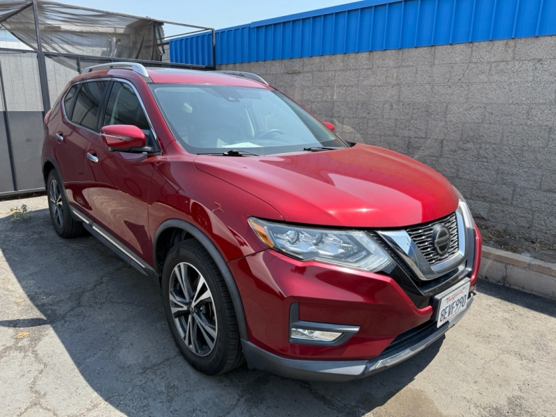 2018 Nissan Rogue SL photo 3