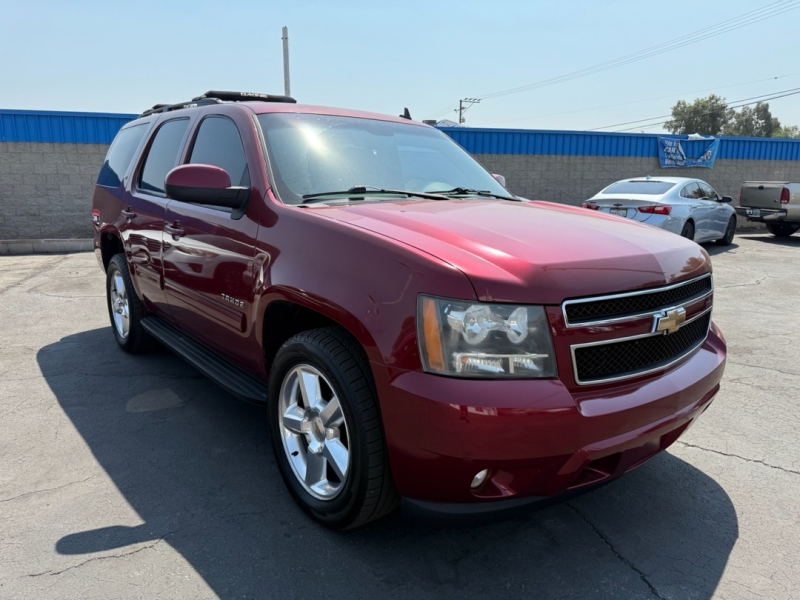 2010 Chevrolet Tahoe LT photo 3