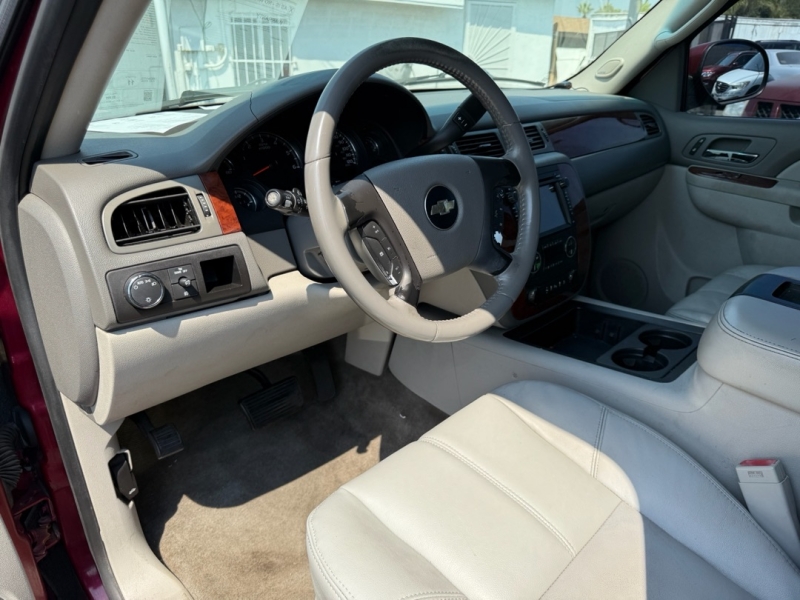 2010 Chevrolet Tahoe LT photo 25