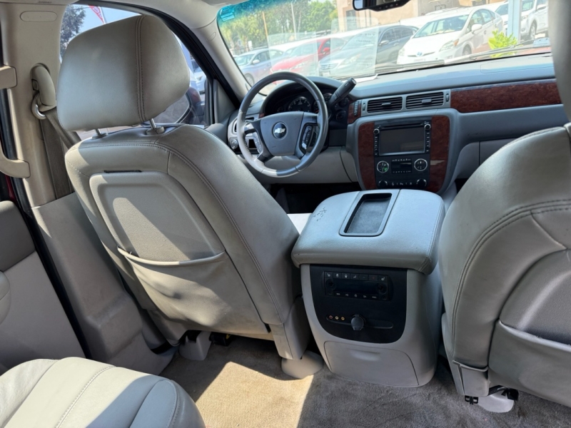 2010 Chevrolet Tahoe LT photo 16