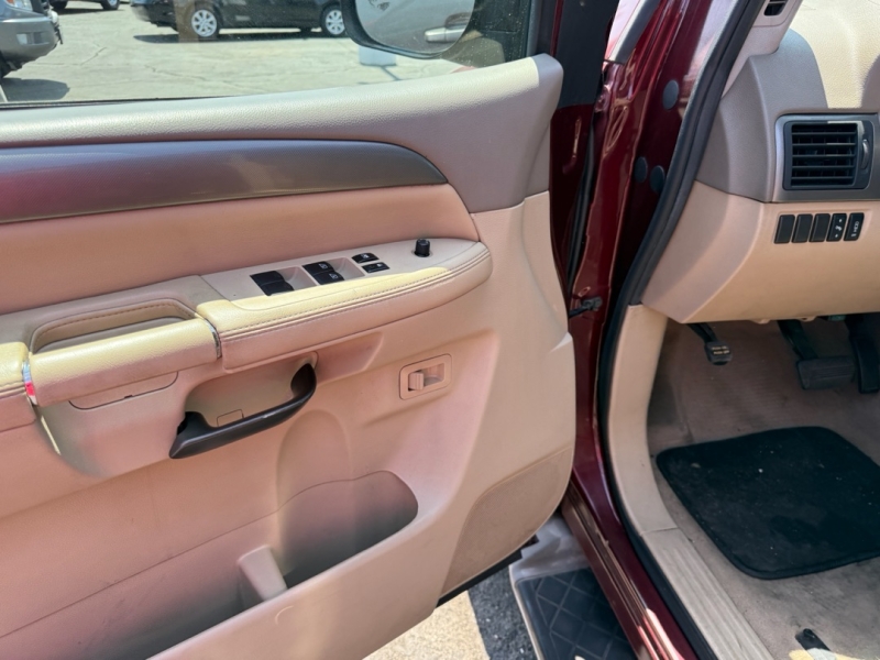 2011 Nissan Armada SV photo 10