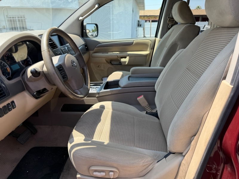 2011 Nissan Armada SV photo 8