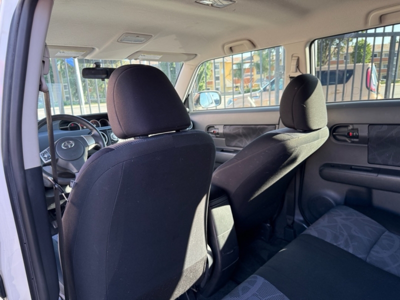 2011 Scion xB Base photo 11