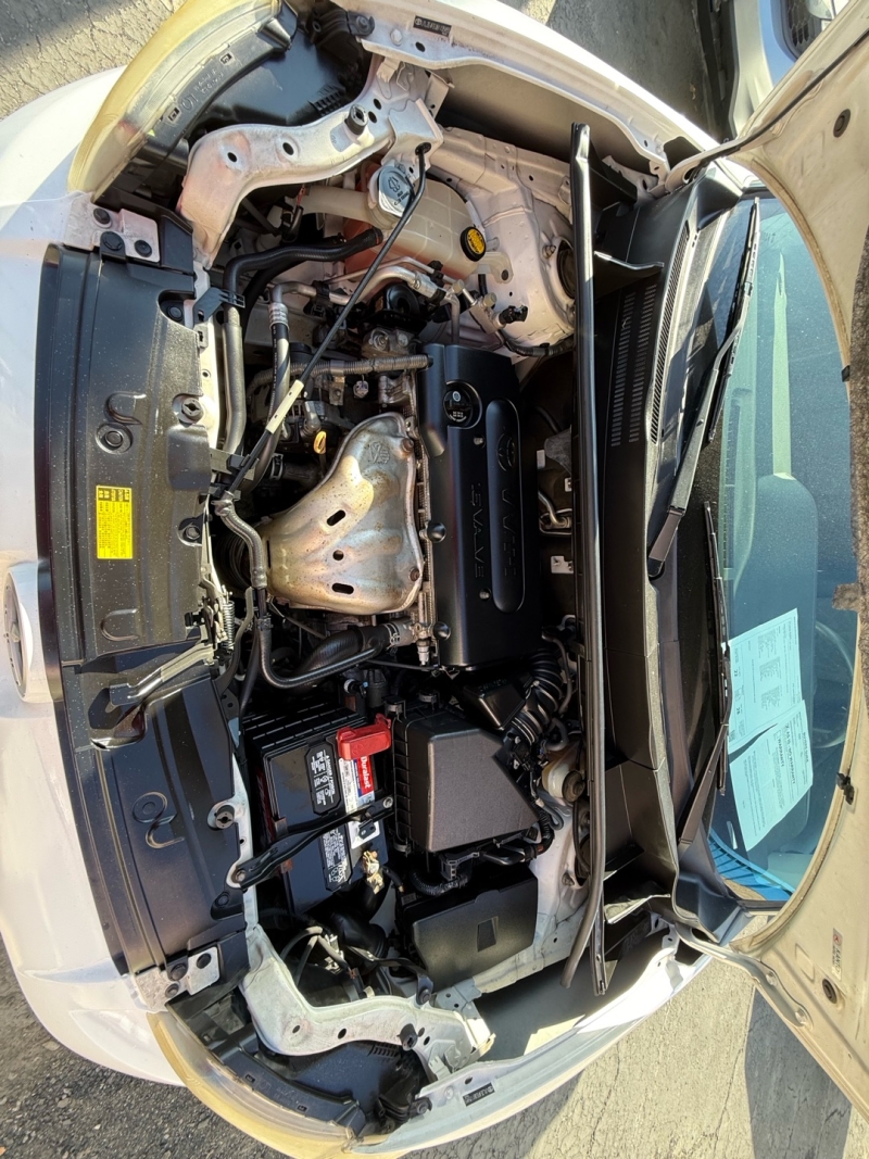 2011 Scion xB Base photo 15