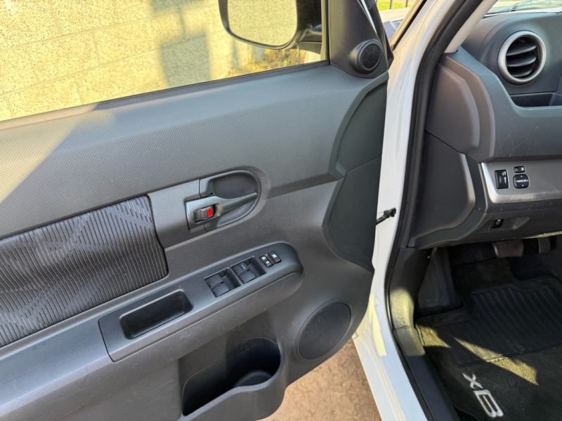 2011 Scion xB Base photo 9